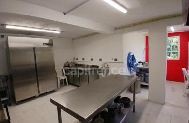 Vente Local commercial 300m&sup2; 7 pièces Le Marin
