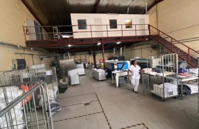 Location Entrepot 360m² Ducos