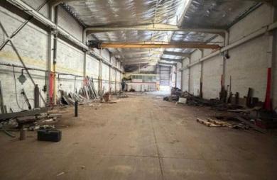 Location Local commercial 958m&sup2; Le Robert