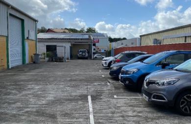 Location Local commercial 170m² Sainte Luce