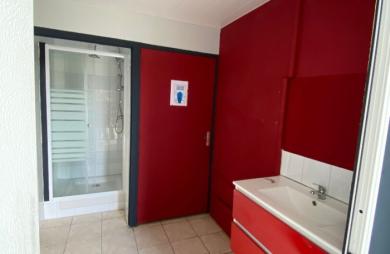 Location Local commercial 170m² Sainte Luce