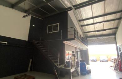 Location Local commercial 170m² Sainte Luce
