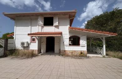 Charmante maison en bois avec terrasse, jardin privatif et aperçu mer - ANSES D