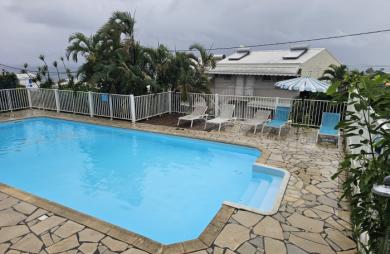 JOLI STUDIO VUE MER RESIDENCE AVEC PISCINE