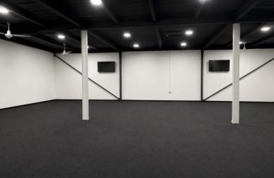 Location Local commercial 300m² Ducos