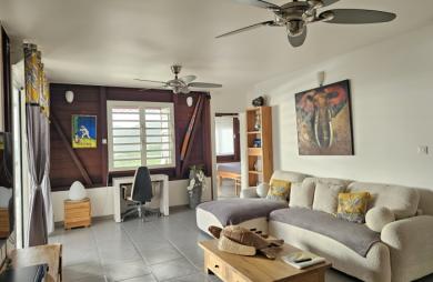 Villa avec vue mer, piscine et fort potentiel locatif   Les Anses-d