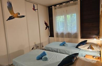 Villa avec vue mer, piscine et fort potentiel locatif   Les Anses-d