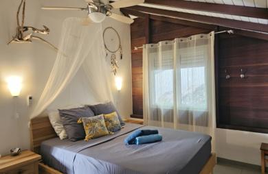 Villa avec vue mer, piscine et fort potentiel locatif   Les Anses-d