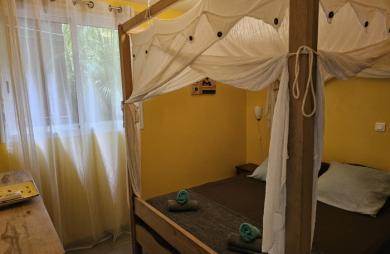 Villa avec vue mer, piscine et fort potentiel locatif   Les Anses-d