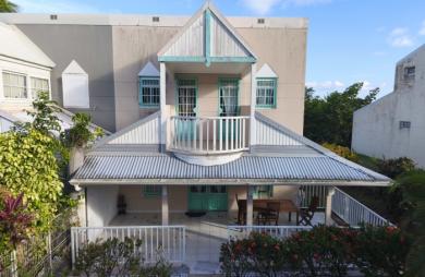 MAISON MEUBLEE, JUMELEE EN DUPLEX - TERREVILLE