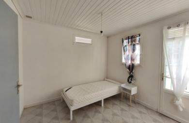 MAISON MEUBLEE, JUMELEE EN DUPLEX - TERREVILLE