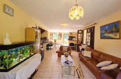 Vente Maison 171.39m² 5 pièces Le Lamentin