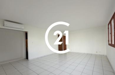 Location Bureaux 35m&sup2; 9 pièces Schoelcher