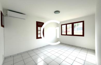 Location Bureaux 35m&sup2; 9 pièces Schoelcher