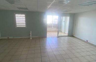 Vente Bureaux 240m² Fort de france