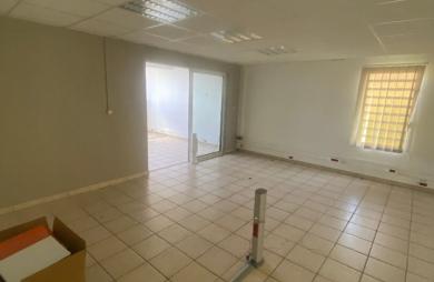 Vente Bureaux 240m² Fort de france