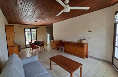 Location Maison 77.95m&sup2; 4 pièces Sainte Luce