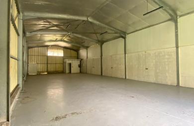 Location Entrepot 250m² Le Lamentin