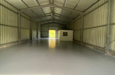 Location Entrepot 250m² Le Lamentin