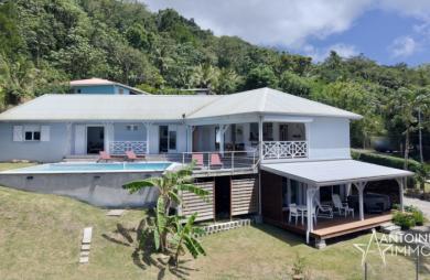 LES ANSES-D’ARLET   EXCLUSIVITÉ - VILLA DE STANDING - VUE MER - PISCINE   LODGE INDÉPENDANT 990 000 €