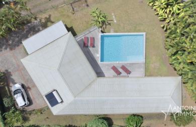 LES ANSES-D’ARLET   EXCLUSIVITÉ - VILLA DE STANDING - VUE MER - PISCINE   LODGE INDÉPENDANT 990 000 €