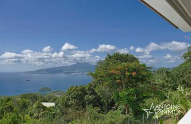 LES ANSES-D’ARLET   EXCLUSIVITÉ - VILLA DE STANDING - VUE MER - PISCINE   LODGE INDÉPENDANT 990 000 €