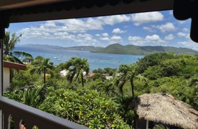 Appartement F2/F3 meublé avec vue mer dans résidence avec piscine