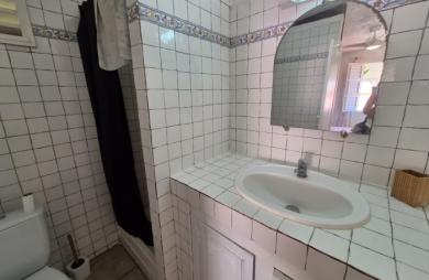 Appartement F2/F3 meublé avec vue mer dans résidence avec piscine