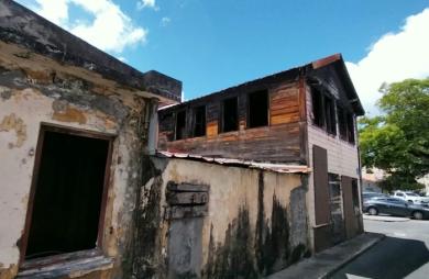 Maison à démolir, Terres Sainville - FORT-DE-FRANCE