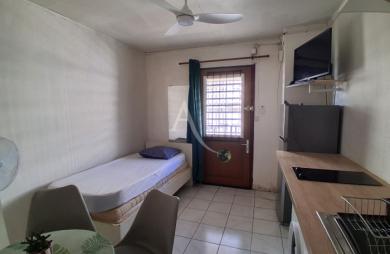 Location Appartement 12.29m² 1 pièce Fort de france