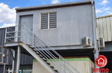 Location Local commercial 29m&sup2; 1 pièce Rivière Salée