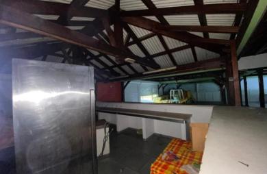 Vente Local commercial 300m&sup2; 2 pièces Le Robert