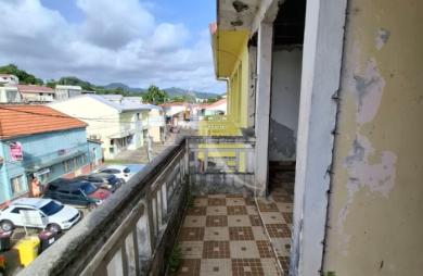 Vente Immeuble 166m² 7 pièces Saint-Esprit