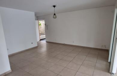 Beau F3 avec grand extérieur Plateau Fofo -Schoelcher