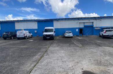 Location Entrepot 260m² Fort de france