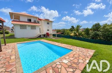 Location Maison 176m&sup2; 6 pièces Le Robert