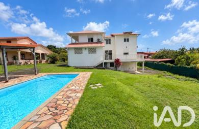 Location Maison 176m&sup2; 6 pièces Le Robert