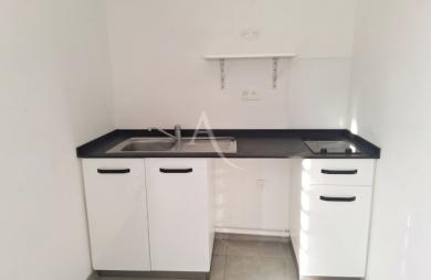 Location Appartement 31.7m² 1 pièce Fort de france