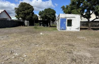 Location Terrain 1490m&sup2; 1 pièce Le Port