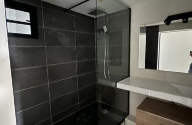 Local professionnel 120 m2 3è étage hyper centre Saint Denis