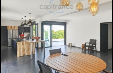 Vente Maison 148m&sup2; 6 pièces Sainte Rose