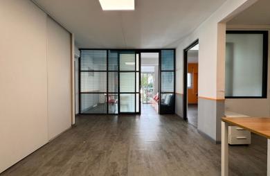 Location Bureaux 111m² 6 pièces Saint Denis