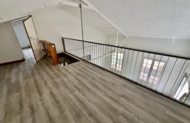 ENTRE DEUX 97414 - VILLA FONCTIONNELLE + BUNGALOW - VASTE TERRAIN ARBORE - CADRE VERDOYANT