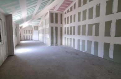 Location Bureaux 170m&sup2; 2 pièces Saint-Pierre