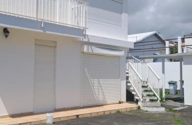 A vendre villa F5/6 de 170 m2 sur un terrain de 360 m2