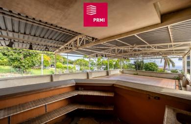 Vente Local commercial 143.22m² 6 pièces Saint Denis