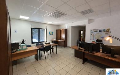 À LOUER – BUREAUX D