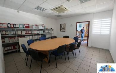 À LOUER – BUREAUX D