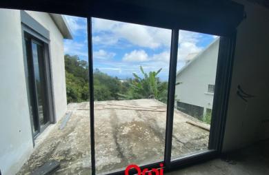 Vente Maison 93.86m&sup2; 4 pièces Saint Denis