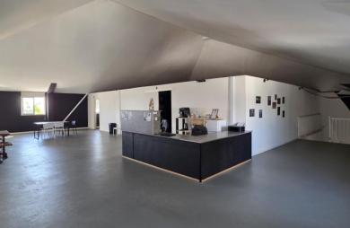 Location Bureaux 285m&sup2; 1 pièce Saint-Pierre